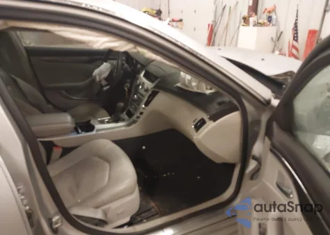 2013 Cadillac Cts Luxury z USA, uszkodzony, nr VIN 1G6DG5E56D0108856